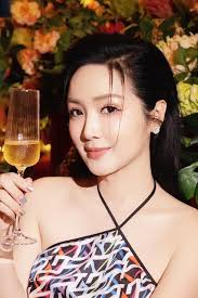 Ngỡ ngàng trước nhan sắc không tuổi của Hoa hậu Giáng My