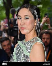 Met chen hi-res stock photography and images