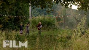 Forced to venture into the unknown, they realize the creatures that hunt by sound are not the only threats lurking beyond the sand path. Emily Blunt And Cillian Murphy Are Struggling To Survive In These Exclusive New A Quiet Place Part Ii Images Gamesradar