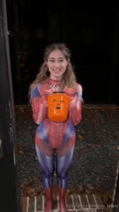 Trick or treat orgy – PornXP