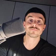 ROBERT KNORR (@robknorr)