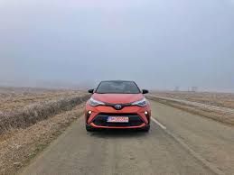 Nowy crossower toyoty ma niepowtarzalny wygląd i zachwycającą dynamikę. Toyota C Hr Facelift Test Drive TuraÅ£ii Scrise Blog Auto