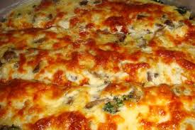 firinda mantarli ispanak besamel sos ile yemek tarifleri besamel sos yemek
