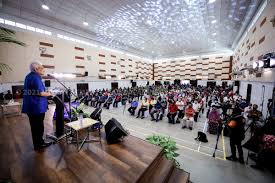 Interior ministry headed by a minister of state (mendagri) since october 22, 2009 dijabat by gamawan fauzi. Kdn On Twitter 9 April 2021 Ipoh Program Malaysia Prihatin Kementerian Dalam Negeri Yang Disempurnakan Oleh Yb Dato Seri Hamzah Bin Zainudin Menteri Dalam Negeri Di Dewan Serbaguna Bandar Baru Tambun