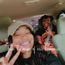 Wondering if anyone uses vermiculite in their plant pots. If so which  plants do you use it with or are there any that vermiculite should be  completely avoided?