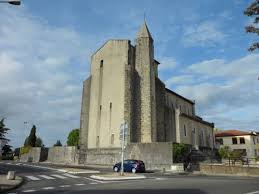 Résultat de recherche d'images pour "photo saint-geours-de-maremne 40230 parking mairie"