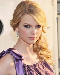 Pick up a 2 inch section of hair from your ponytail, roll. 6 Cutest Taylor Swift Ponytails Perfect Prom Wedding Date Night Hair