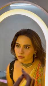 Jahnvi Chauhan all glammed up and ready to shine this Navratri! 💫,  @jahnvi_chauhan12 , #navratri