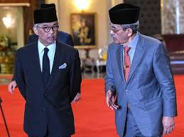 Datuk syed later apologised for this though, so it's all good, bless him. Pelantikan Agong Baharu Ini Harapan Rakyat