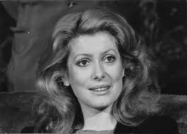 Catherine deneuve, french actress noted for her archetypal gallic beauty as well as for her roles in films by some of the world's greatest directors. Catherine Deneuve Bild Kaufen Verkaufen