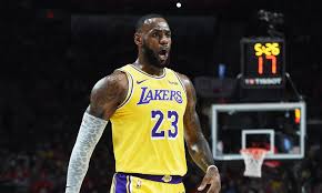 Lebron james 10 impossible dunks (lebron james clavadas). Lebron James First Points As Laker Came On A Thunderous Dunk