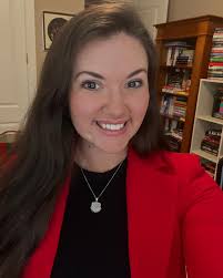 What! A! Month!!! Snow snow snow Dissertating and teaching and job  interviewing and living in front of my laptop but loving every second of it  More rewatches of Wicked than I'd like