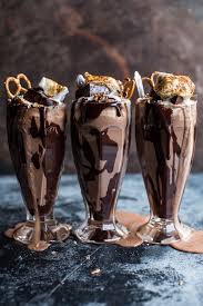 Salted Pretzel Nutella Fudge Milkshake With Malted Milk Whipped Cream Recette Caramel Au Nutella Gateaux Et Desserts Et Nutella Recette