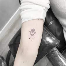 Wagner Maximus On Instagram Not Delicate And Very Small Mini Mini Tattoohansa Hansa Maodefatimatatto Hamsa Hand Tattoo Small Hand Tattoos Hand Tattoos