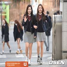 Ratusan sekolah di korea selatan terpaksa. Wah Harga Seragam Sekolah Di Korea Ini Bikin Geleng Geleng Kepala Kumparan Com