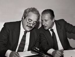 Strage di via d'amelio (denominato borsellino uno), che iniziò nell'ottobre 1994 e vedeva imputati scarantino, salvatore profeta, giuseppe orofino e pietro scotto nel 1993 la procura di caltanissetta aprì un secondo filone d'indagine parallelo per accertare le responsabilità nelle stragi di capaci e via. 23 Maggio Le Iniziative Per Ricordare Le Stragi Di Capaci E Via D Amelio