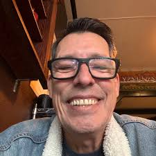 What sunglasses are we all wearing that isn't snagging our hair when the  top is off?