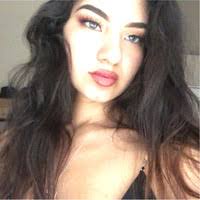 Desiree Munoz's Instagram, Twitter & Facebook