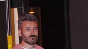 (απο τισ εκλογεσ) τ' αγαπημενα αδερφια κι η κακη γυναικα ; Sto Nosokomeio O Giwrgos Mayridhs Noshleyetai Se Sobarh Celebrities Eidhseis