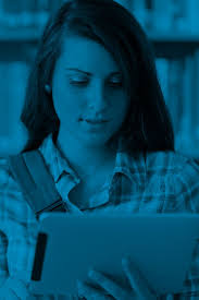 Navigating the Digital Shift: Implementation Strategies for Blended and  Online Learning