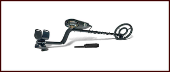 The weight is only 1,1 lbs which is totally perfect for a small seeker. Best Kids Metal Detectors Detectors Made For Children
