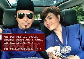 Aktress dan juga penyampai radio sinar fm, siti elizad,36, meluahkan rasa 'bengang' terhadap seorang pelakon baru yang tidak menepati masa ketika di set. Tolong Jangan Pegang Perut Aku Siti Elizad Hiburan Mstar