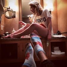 Actress sexy pictures 41 sexiest pictures of cindy prado. Don T Fight To Die Fight To Live Yeah But Emily Bett Rickards Legs