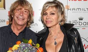 27 мая 2012 278 просмотров. Enzo Paolo Turchi Si Sfoga Prendo Solo 720 Euro Al Mese Di Pensione Da Fame Radio 105