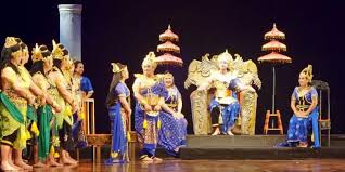 Teater Tradisional Ciri Ciiri Jenis Unsur Dan Contohnya Halaman All Kompas Com