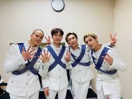 Legendary war' singles for the first time ever. Btob Eunkwang Shares His Thoughts On The Conclusion Of Mnet S Kingdom Kpopstarz