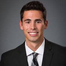 Sam Helm (@Tickle_me_HELMo)