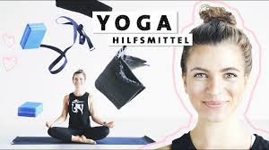 Private classes for individuals or groups. Yoga Anfanger Hilfsmittel Yogamatte Klotz Co Was Braucht Man Zum Yoga Wirklich Youtube