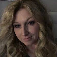 Diane Shively's Instagram, Twitter & Facebook