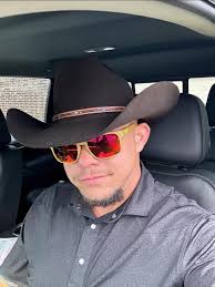 Hi, I need to ask a big question. When someone builds a pool, do they pay  for it in cash or finance it? My husband and I want to build one, but