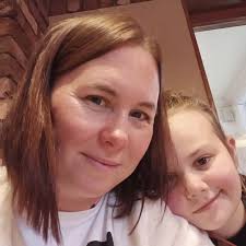 Mum of child with complex needs says omitting pupils from photo 'mindless  and cruel'