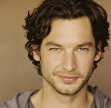 Vincent Bolling's Instagram, Twitter & Facebook