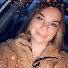 Shauna Ware's Instagram, Twitter & Facebook