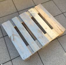 Couchtischs europaletten anleitung tisch paletten bauen. Couchtisch Aus Paletten Kinderleicht Selber Bauen