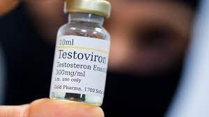 In male humans, testosterone plays a key role in the development of male reproductive tissues such as testes and prostate. Testosteron Als Pille Was Das Hormon Mit Mannern Wirklich Macht