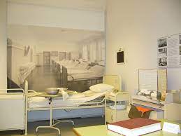 Wir haben unser behandlungsangebot kontinuierlich weiterentwickelt und ausgeweitet. Psychiatrie Museum Im Kbo Isar Amper Klinikum Munchen Ost Haar