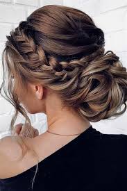 Tra (ri)conferme e novità le ultime tendenze della moda capelli vedono come . 48 Mother Of The Bride Hairstyles Acconciature Capelli Lunghi Treccia Acconciature Capelli Lunghi Matrimonio Acconciature Capelli Lunghi Eleganti