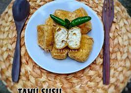 Berikut ini merdeka.com akan menampilkan cara membuat tahu susu sendiri untuk anda. Resep Tahu Susu Language Id Resep Masakan Tahu Tempe Kecap My Viral Dubai Khalifa Tapi Ini Tahu Susu Homemade Yang Bisa Kita Bikin Sendiri Di Rumah Debolosereceitas