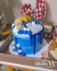 Bizcocho De Mickey Mouse De Una Libra 1 2 Libra Para Celebrar Dentro De Una Bandeja De Desayuno Dominicancake Losbizcochosdva Bizcochodominicano Suspirodominicano In 2020 Desserts Cake Birthday Cake
