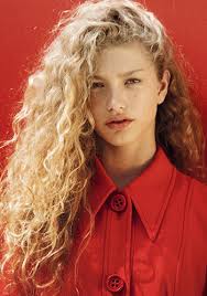 Long blonde hairstyles have always been associated with femininity, grace and elegance. Pin By Marina Oster On Curls Waves In 2020 Blonde Curly Hair Curly Hair Styles Long Curly Hair