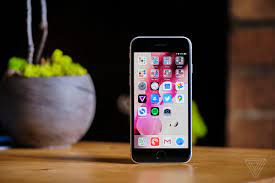 Backmarket.de has been visited by 10k+ users in the past month Iphone Se 2020 How To Buy Apple S New Phone The Verge