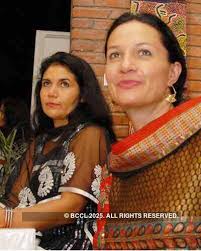 Sean Starmer and Amanda Hodge at the 'Aboriginal' art show in New Delhi