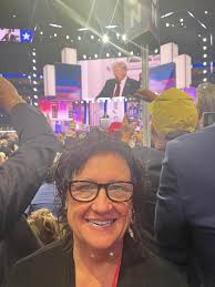 Lauri James Smith (@belladesigncollective) • Instagram photos and videos