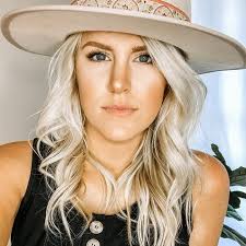 Kaley Thompson's Instagram, Twitter & Facebook