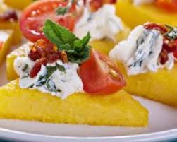 Recette De Canapes Minceur De Polenta Au Fromage Frais Tomates Et Chorizo Recette Alimentation Recette Polenta