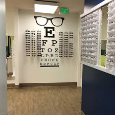 Large Glasses Eye Chart Optical Window Wall Sticker Eye Doctor Optometry Hipster Eyewear Specs Frames Glass Wall Decal Vinyl